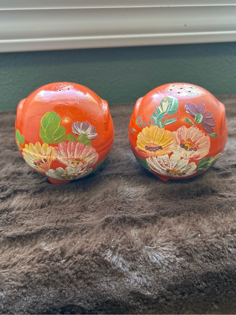 Vintage Ransburg Orange Pottery Ball Salt Pepper Shakers Painted Flower Round